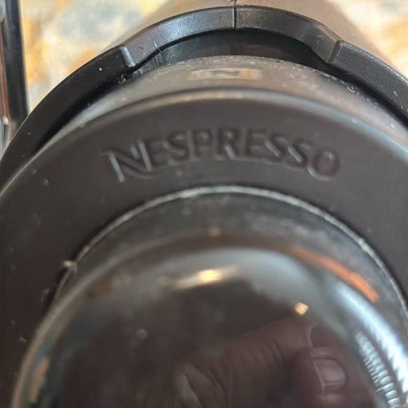Nespresso C 60 Pixie Black/Chrome espresso maker Preowned excellent condition. - Picture 4 of 8